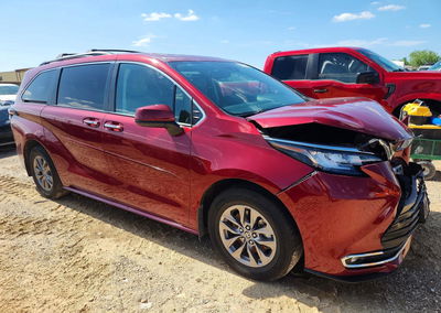 2023 Toyota Sienna Xle, Front End damage, Copart lot 54331996, photo 4 of 13