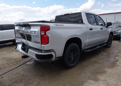 2021 Chevrolet Silverado 1500 4wd  Short Bed Custom, Rear damage, Iaai lot 45164638, photo 4 of 16