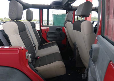 2007 Jeep Wrangler Unlimited X, Normal Wear & Tear damage, Iaai lot 45214379, photo 8 of 16