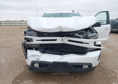 2021 Chevrolet Silverado 1500 2wd  Short Bed Rst, daño Frontal derecho, Iaai lote 44735677, foto 6 de 17