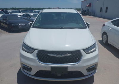 2023 Chrysler Pacifica Hybrid Touring L, пошкодження: Normal Wear & Tear, Iaai лот 45105928, фото 6 з 17