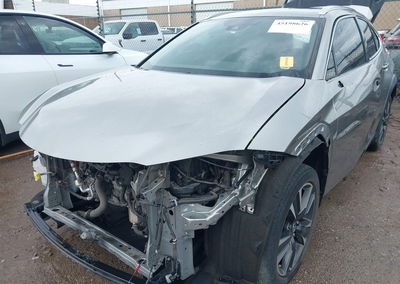 2019 Lexus Ux 200, daño Frontal, Iaai lote 45198626, foto 6 de 18