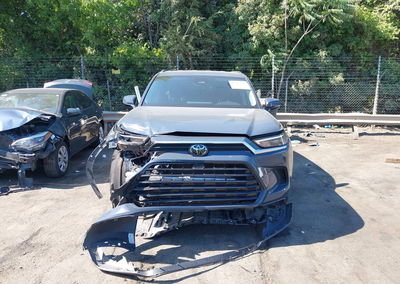 2024 Toyota Grand Highlander Xle, пошкодження: Передня частина, Iaai лот 45167726, фото 12 з 18