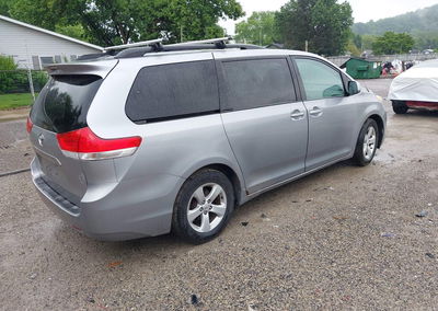 2011 Toyota Sienna Le V6, uszkodzenie: Lewy bok, Iaai lot 45219109, zdjęcie 4 z 17