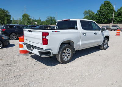 2023 Chevrolet Silverado 1500 4wd  Short Bed Custom, Hail damage, Iaai lot 45070015, photo 4 of 16