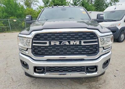 2023 Ram 3500 Big Horn, uszkodzenie: Drobne wgniecenia/zarysowania, Copart lot 57954596, zdjęcie 2 z 10