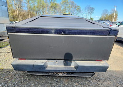 2024 Tesla Cybertruck, daño Trasero, Copart lote 50988566, foto 6 de 13