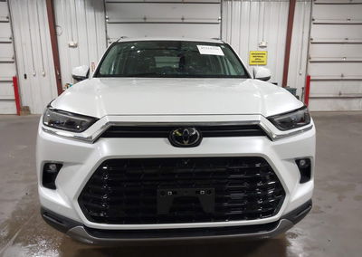 2025 Toyota Grand Highlander Hybrid Limited, Hail damage, Iaai lot 45334316, photo 12 of 17