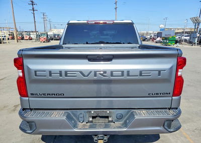 2022 Chevrolet Silverado Ltd C1500 Custom, пошкодження: Незначні вм’ятини/подряпини, Copart лот 58126476, фото 6 з 12