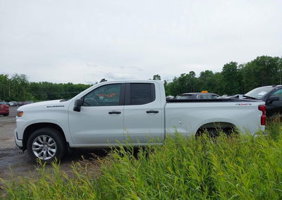 2020 Chevrolet Silverado 1500 4wd  Standard Bed Custom, daño Lateral derecho, Iaai lote 45339015, foto 14 de 16