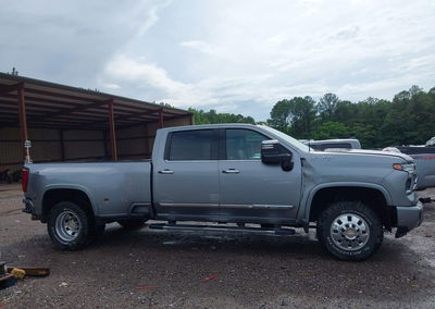 2025 Chevrolet Silverado 3500hd 4wd  Long Bed High Country, пошкодження: Передня частина, Iaai лот 45106219, фото 13 з 15
