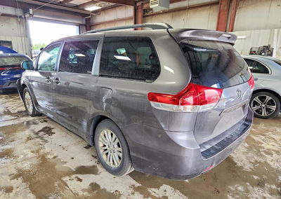 2011 Toyota Sienna Xle 8-passenger, Front End damage, Copart lot 55891846, photo 2 of 14