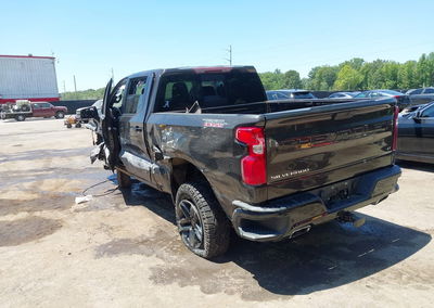 2021 Chevrolet Silverado 1500 4wd  Short Bed Lt Trail Boss, daño Lateral izquierdo, Iaai lote 45258767, foto 3 de 16