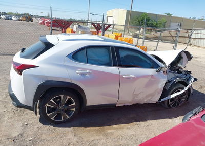 2019 Lexus Ux 200, daño Frontal, Iaai lote 45044122, foto 13 de 16