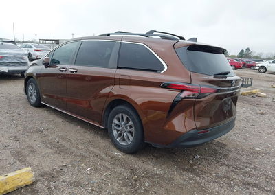 2021 Toyota Sienna Xle, daño Frontal derecho, Iaai lote 44547497, foto 3 de 17