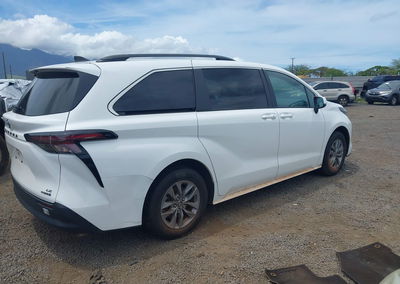 2024 Toyota Sienna Le, uszkodzenie: Fresh Water, Iaai lot 44788325, zdjęcie 4 z 16