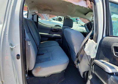 2023 Toyota Tacoma Sr5 V6, uszkodzenie: Dachowanie, Copart lot 57196106, zdjęcie 10 z 13