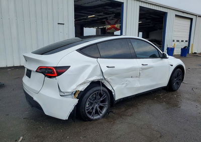 2025 Tesla Model Y, Rear End damage, Copart lot 58233586, photo 3 of 14