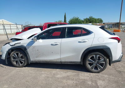 2019 Lexus Ux 200, daño Frontal, Iaai lote 45044122, foto 14 de 16