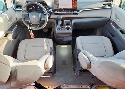 2024 Toyota Sienna Le, uszkodzenie: Przód, Copart lot 92587905, zdjęcie 8 z 14