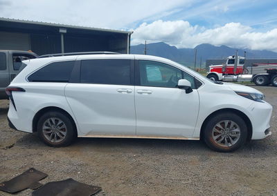 2024 Toyota Sienna Le, uszkodzenie: Fresh Water, Iaai lot 44788325, zdjęcie 13 z 16