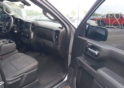 2021 Chevrolet Silverado 1500 4wd  Short Bed Custom, Right Front damage, Iaai lot 44968954, photo 5 of 17