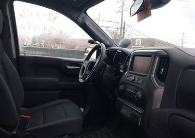 2023 Chevrolet Silverado 1500 4wd  Short Bed Wt, daño Frontal, Iaai lote 44136145, foto 5 de 16