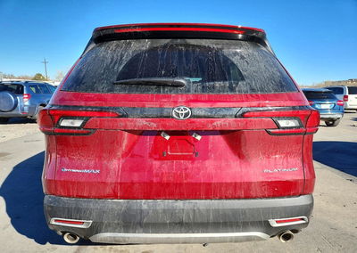2026 Toyota Grand Highlander Limited, пошкодження: Бік, Copart лот 51372376, фото 6 з 13