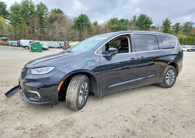 2023 Chrysler Pacifica Hybrid Touring L, Front End damage, Copart lot 50993876