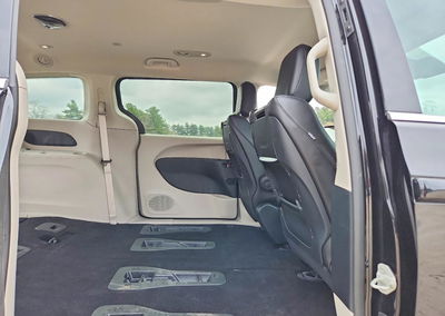 2023 Chrysler Pacifica Hybrid Touring L, Front End damage, Copart lot 50993876, photo 11 of 13