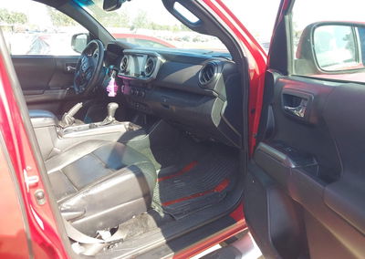 2019 Toyota Tacoma Trd Off Road, uszkodzenie: Przód, Iaai lot 45537706, zdjęcie 5 z 16