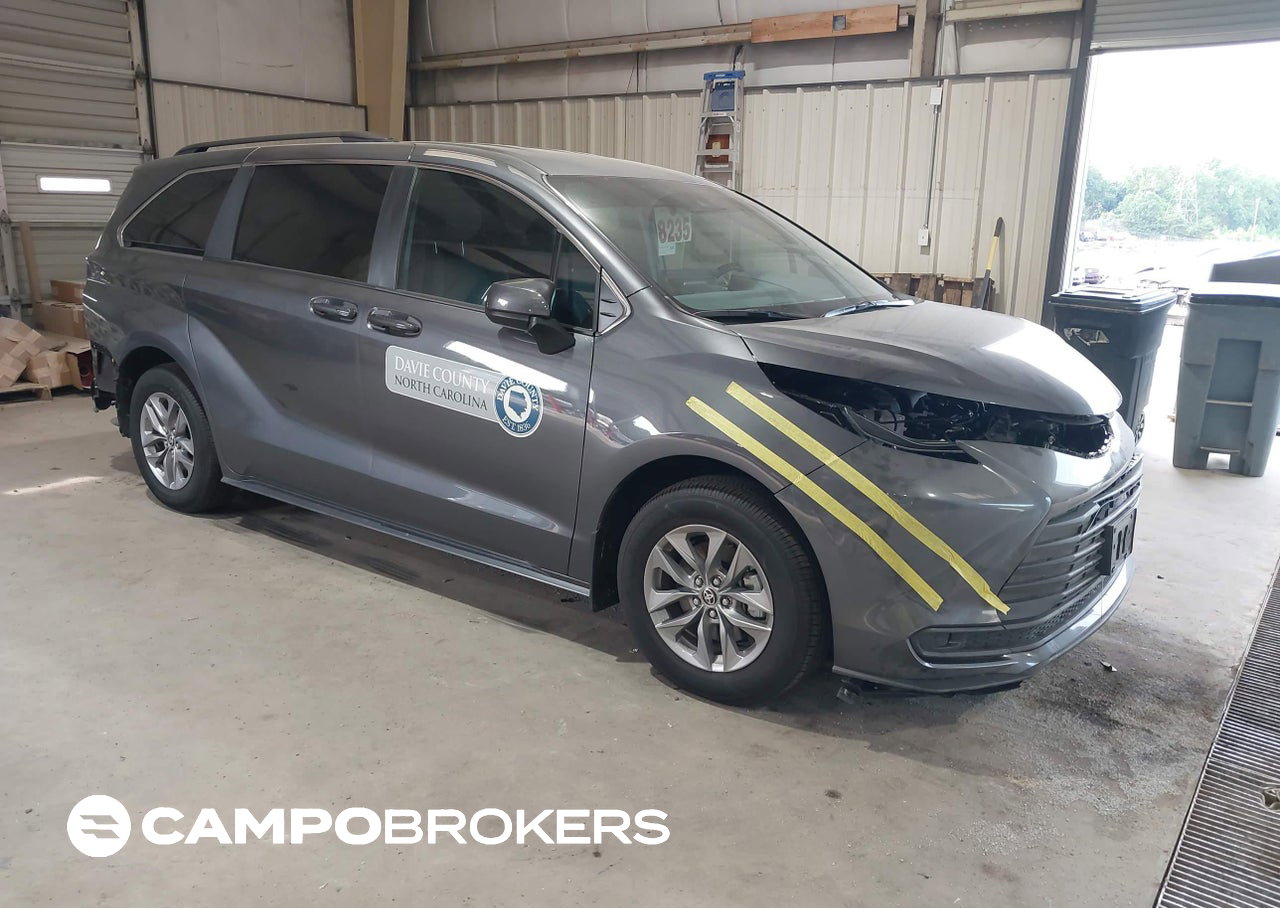 2025 Toyota Sienna Le, daño Frontal, Iaai lote 45459809