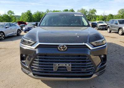 2025 Toyota Grand Highlander Limited, daño Lateral, Copart lote 55945396, foto 5 de 15