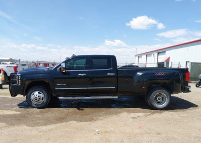 2019 Chevrolet Silverado 3500hd Ltz, Hail damage, Iaai lot 45002100, photo 14 of 15