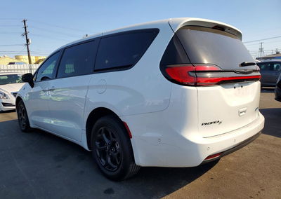 2023 Chrysler Pacifica Hybrid Touring L, пошкодження: Передня частина, Copart лот 53665096, фото 2 з 13