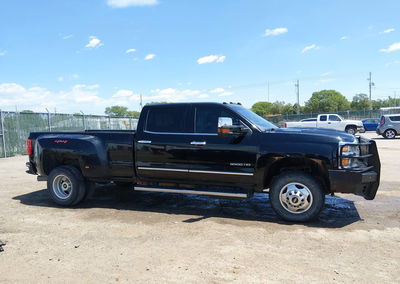 2019 Chevrolet Silverado 3500hd Ltz, Hail damage, Iaai lot 45002100, photo 13 of 15