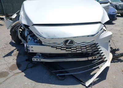 2026 Lexus Rx 350h Premium+, uszkodzenie: Przód, Iaai lot 45089139, zdjęcie 6 z 17