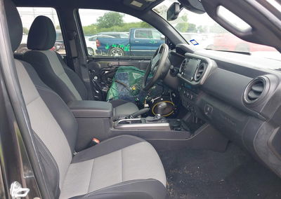 2023 Toyota Tacoma Trd Sport, daño Front & Rear, Iaai lote 45007512, foto 5 de 17
