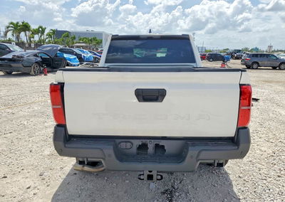 2026 Toyota Tacoma Sr, daño Frontal, Copart lote 55720816, foto 6 de 15