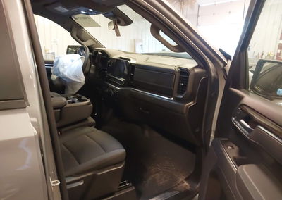 2026 Chevrolet Silverado 1500 4wd  Short Bed Rst, uszkodzenie: Przód, Iaai lot 45003290, zdjęcie 5 z 16