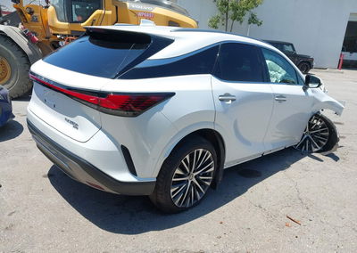 2026 Lexus Rx 350h Premium+, uszkodzenie: Przód, Iaai lot 45089139, zdjęcie 4 z 17