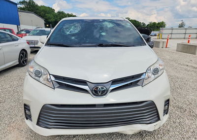 2019 Toyota Sienna Xle 8-passenger, daño Granizo, Copart lote 55592236, foto 5 de 13