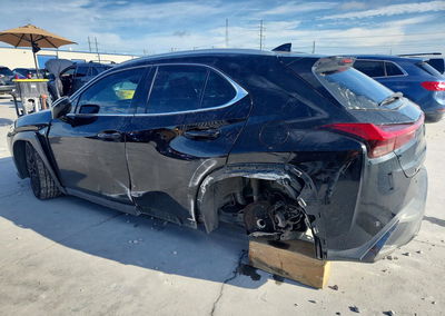 2019 Lexus Ux 200, daño Trasero, Copart lote 57297686, foto 2 de 15