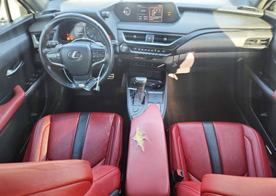 2019 Lexus Ux 200, daño Trasero, Copart lote 57297686, foto 8 de 15