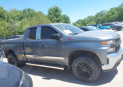 2019 Chevrolet Silverado 1500 Custom Trail Boss, Hail damage, Iaai lot 45099766, photo 13 of 16