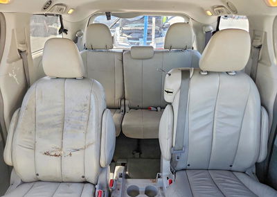 2014 Toyota Sienna Xle 8-passenger, Front End damage, Copart lot 47790026, photo 10 of 16