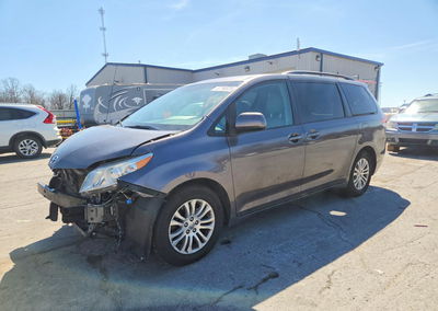 2014 Toyota Sienna Xle 8-passenger, Front End damage, Copart lot 47790026
