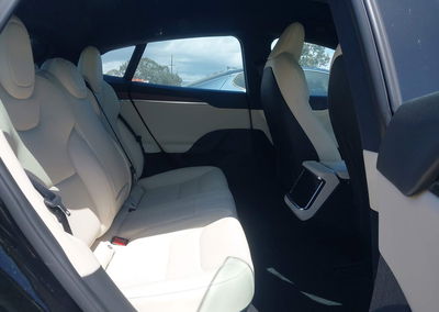 2022 Tesla Model S Dual Motor All-wheel Drive, uszkodzenie: Tył, Iaai lot 45233303, zdjęcie 8 z 22