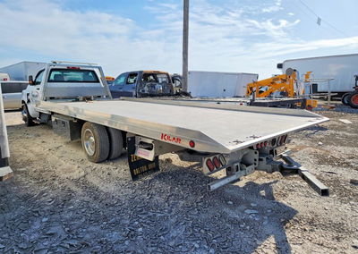 2022 Chevrolet Silverado Medium Duty, Burn - Engine damage, Copart lot 61020306, photo 2 of 13