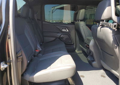 2024 Chevrolet Silverado Rst, daño Frontal, Copart lote 54006746, foto 10 de 15